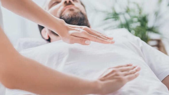 Pranic Healing vs Reiki