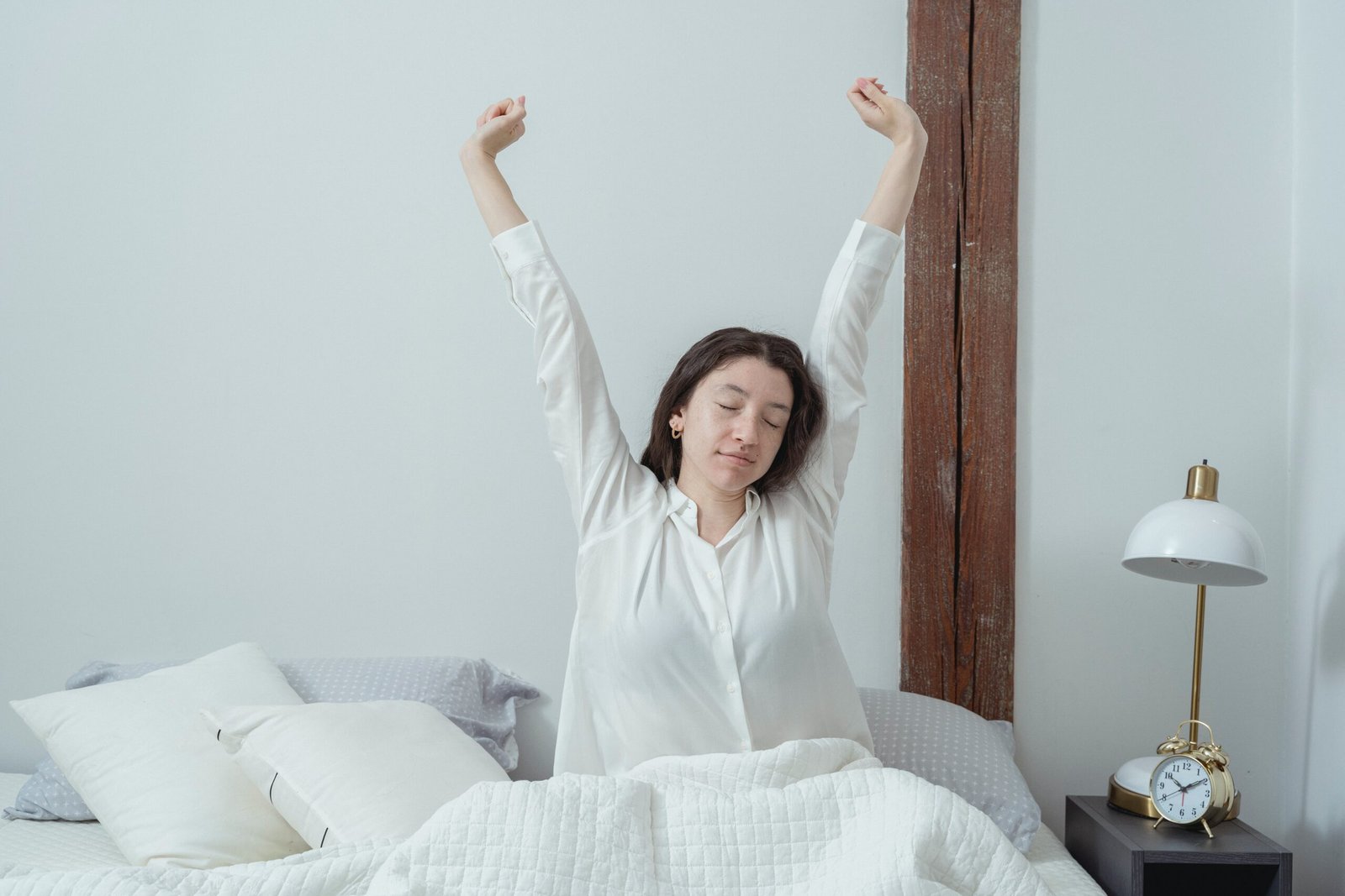 Unlocking the Mysteries of Waking Up at 3 AM: 7 spiritual meaning of waking up at 3am